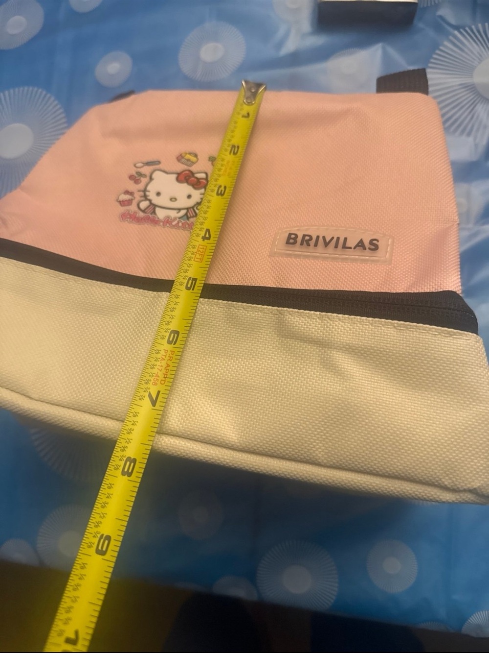 3-Sanrio Hello Kitty Double-Layer Insulated Lunch Bag - Picture 4 of 5